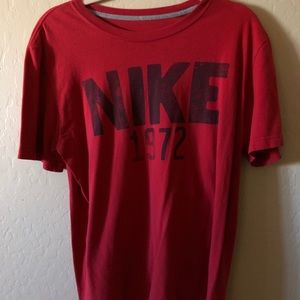 Nike t shirt